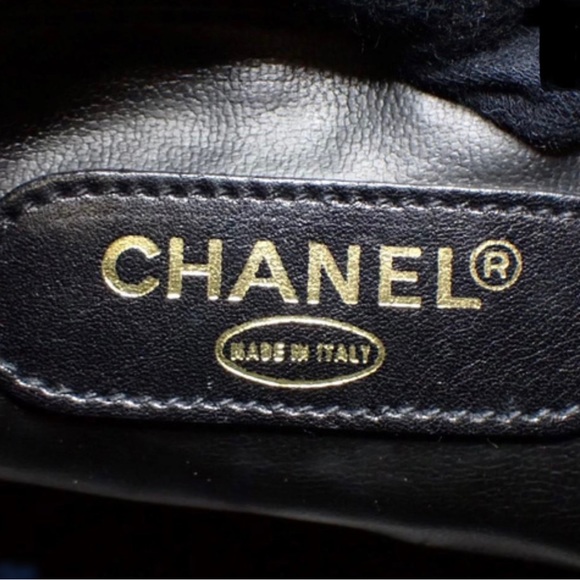 Authentic Chanel Lambskin Boston Handbag - Picture 4 of 5